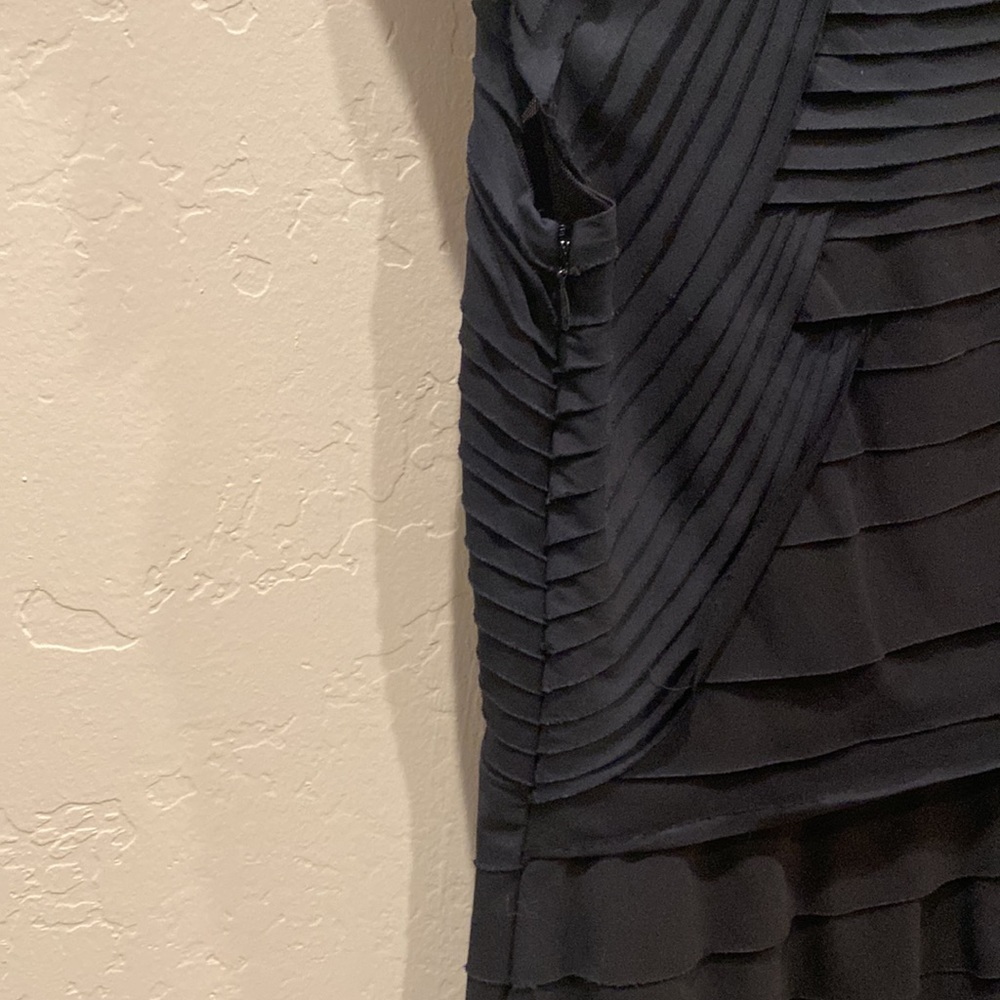 Dress-Ruffled dress by BCBG - Picture 7 of 8